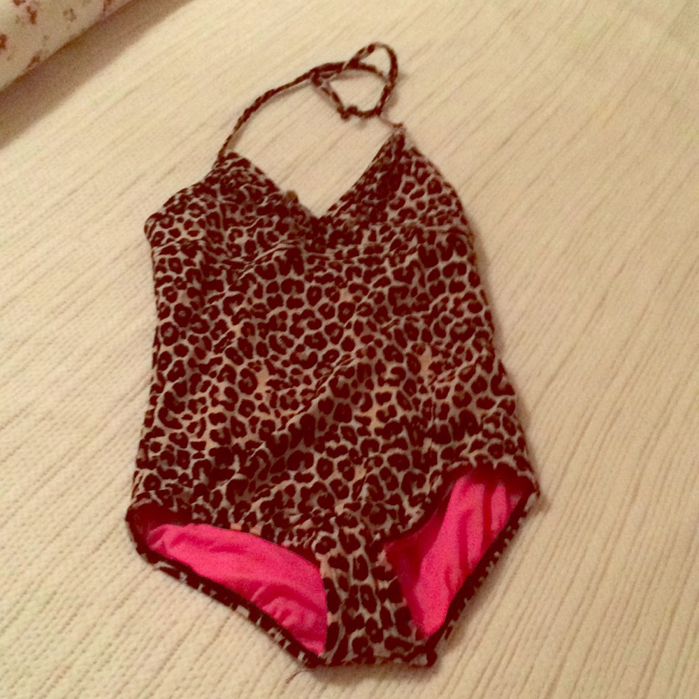 👙Xhilartion Girl Swimming suit👙